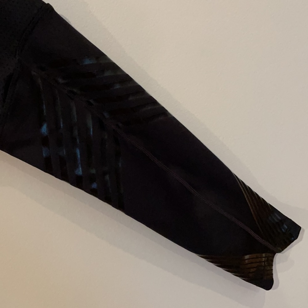 Asics Leggings With Shiny Zig Zag Pattern - image 8